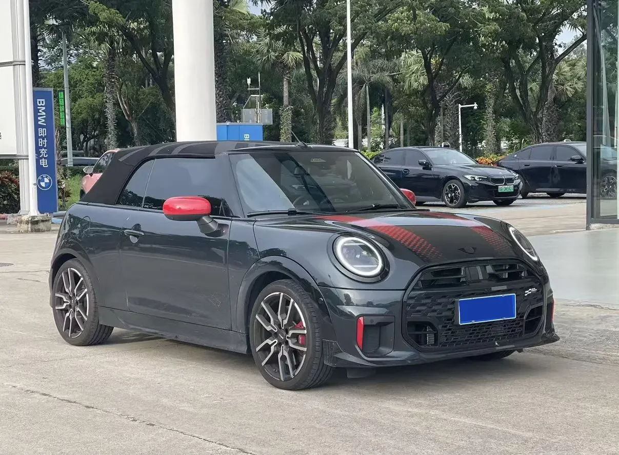 MINI JCW