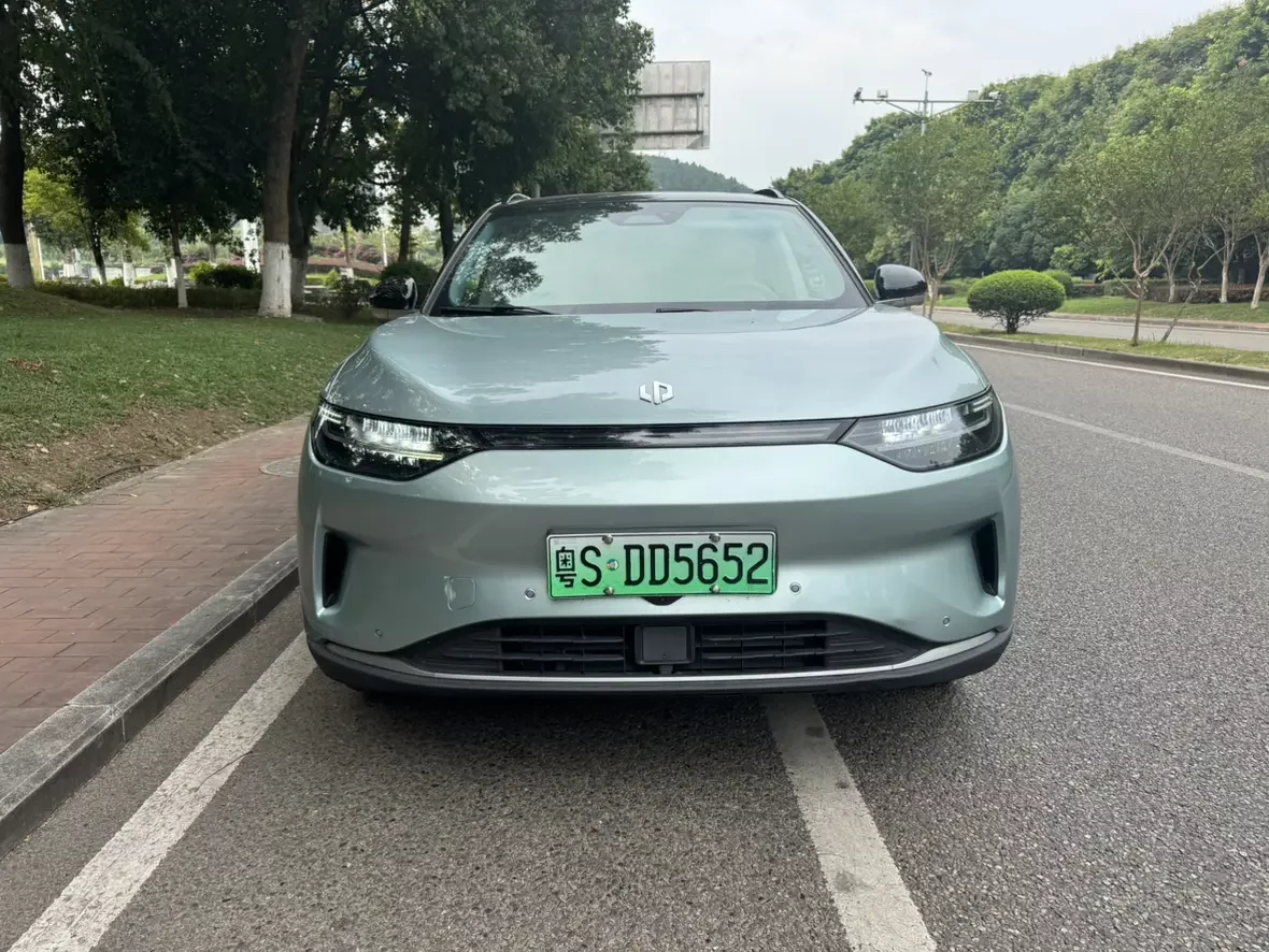 Leapmotor Zero running C11