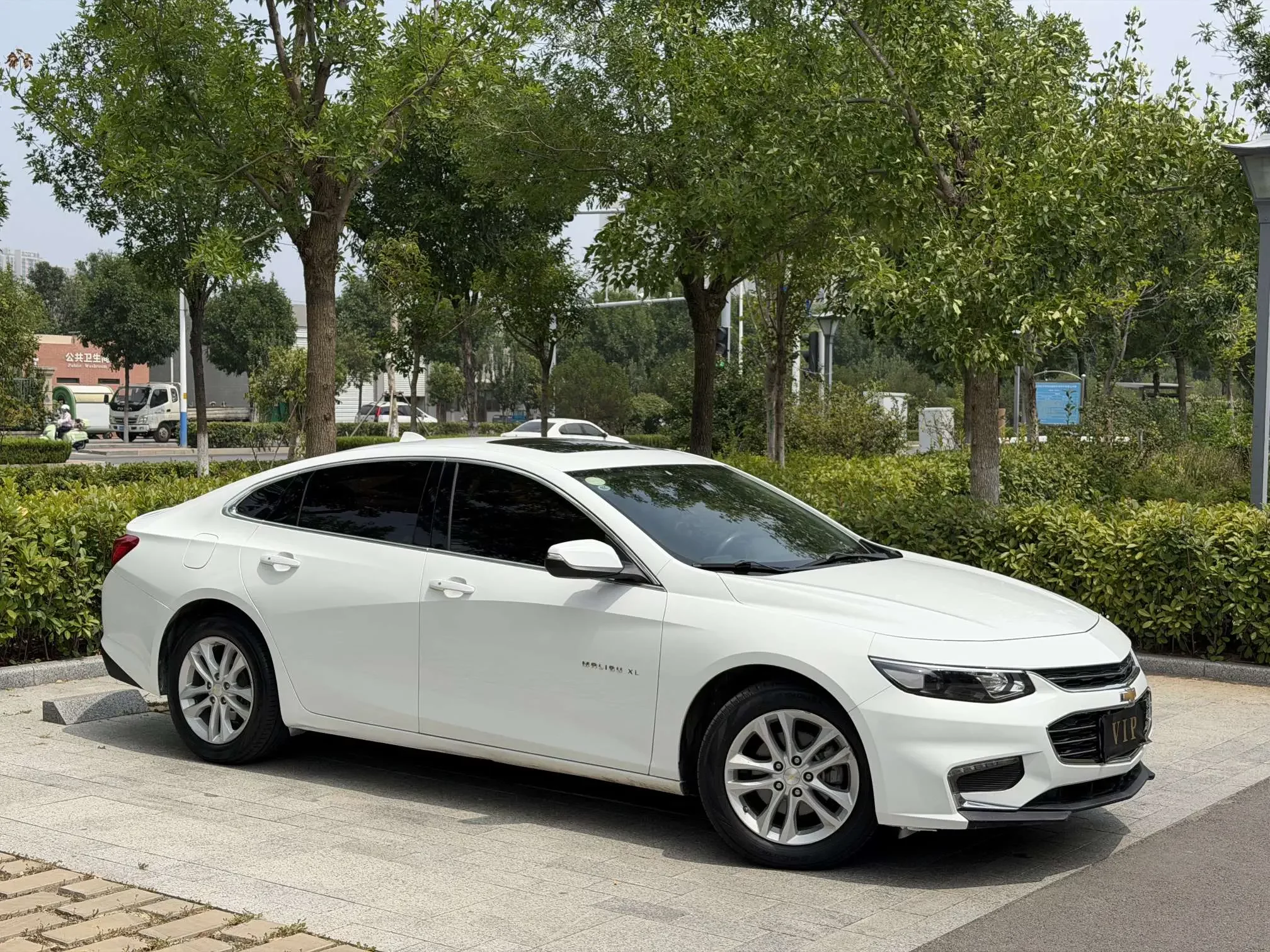 Chevrolet Malibu XL