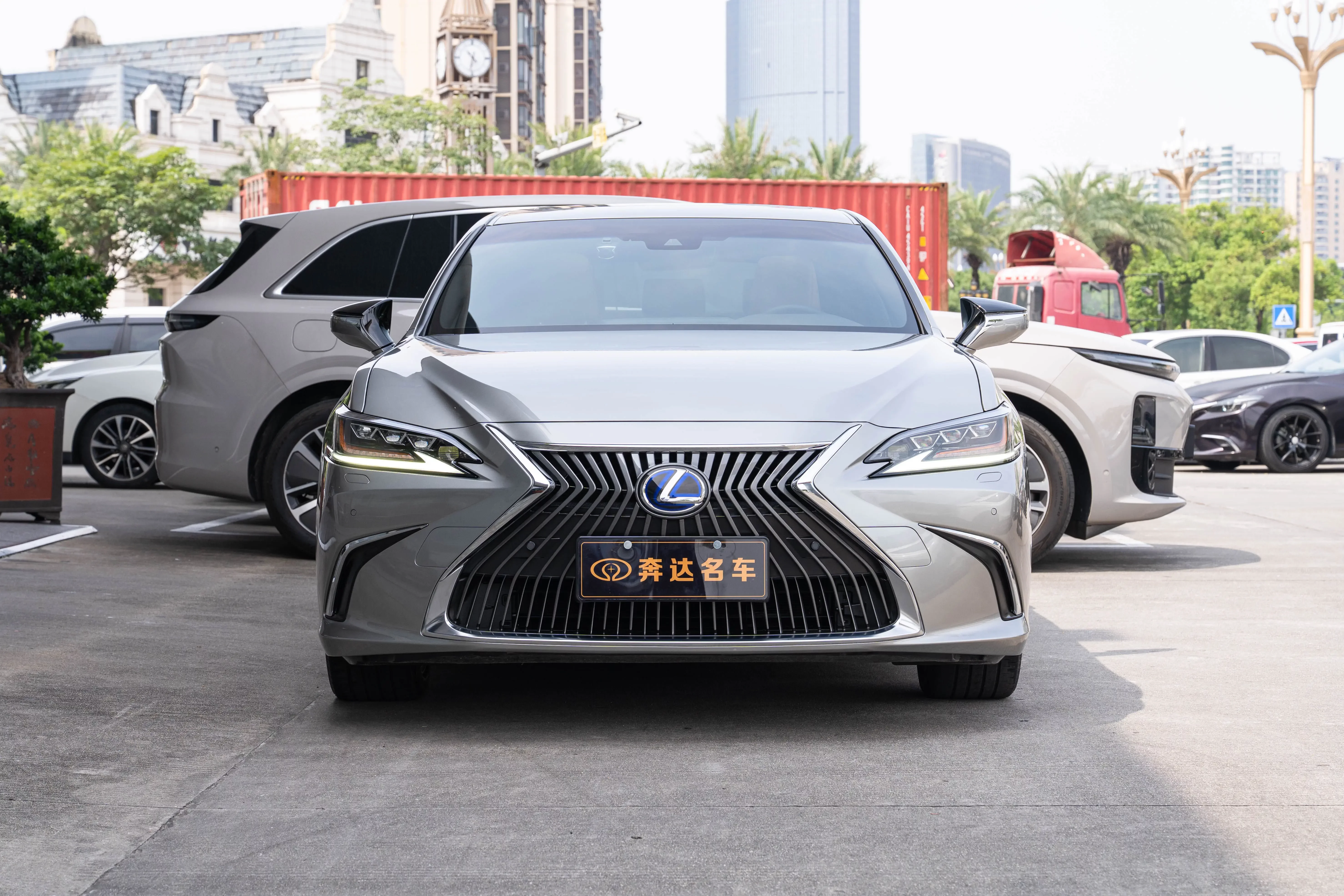 Lexus ES