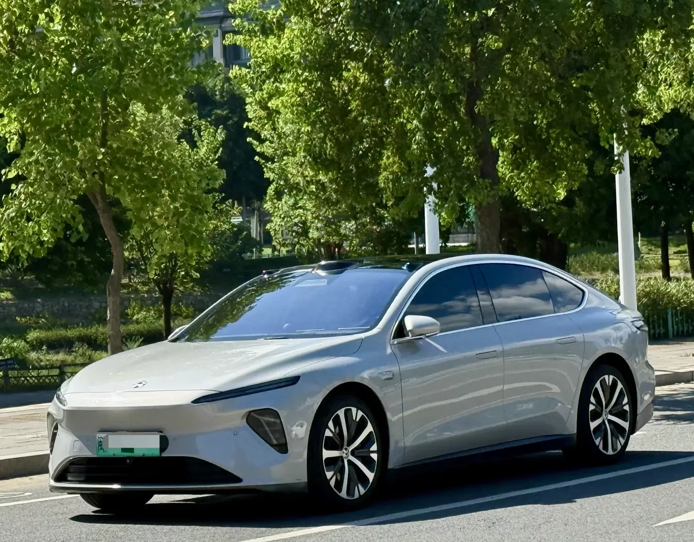 NIO ET7