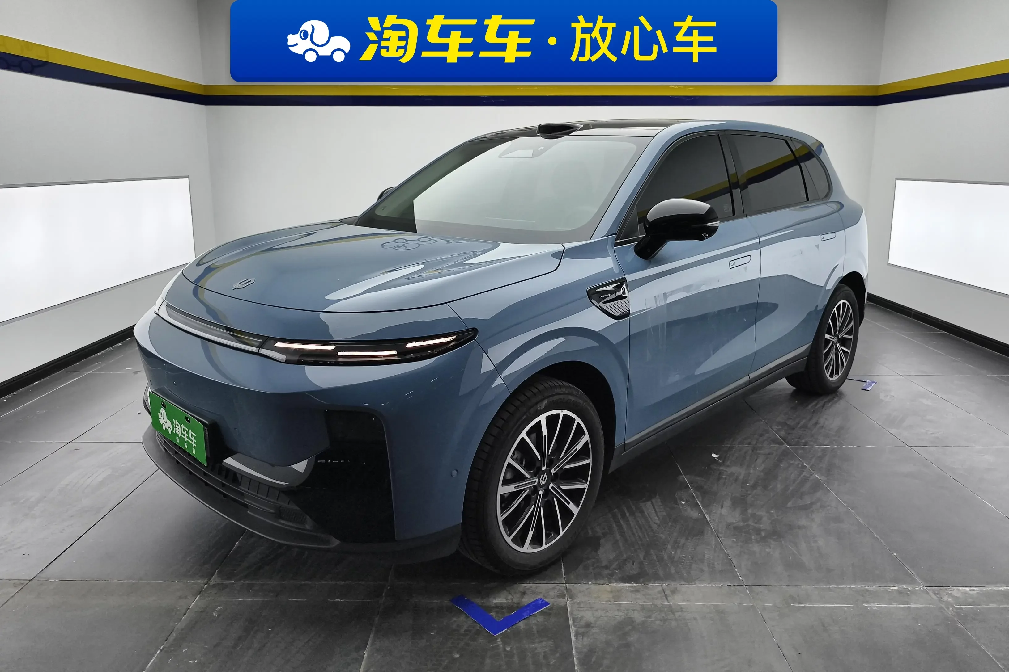 Leapmotor B10