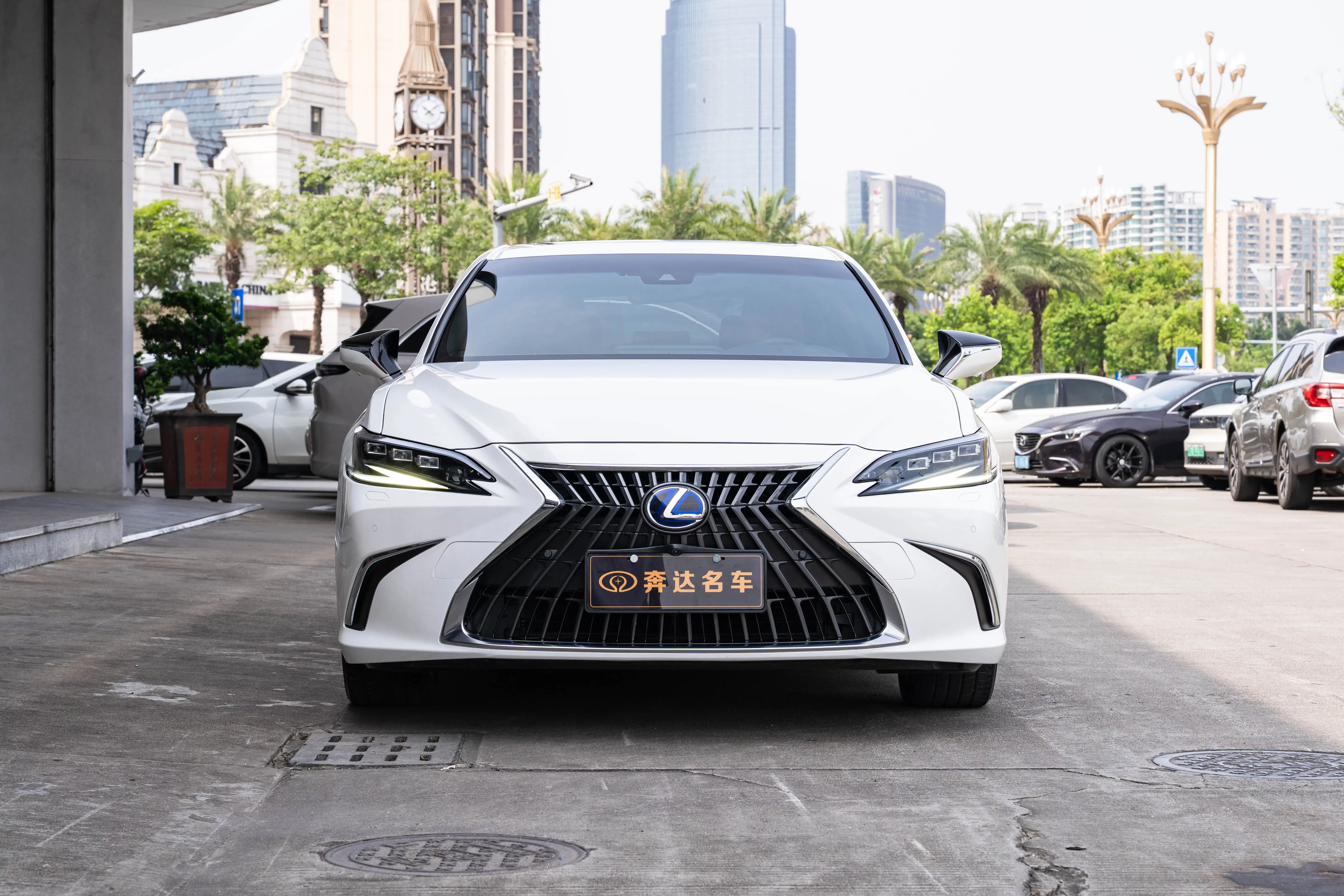 Lexus ES