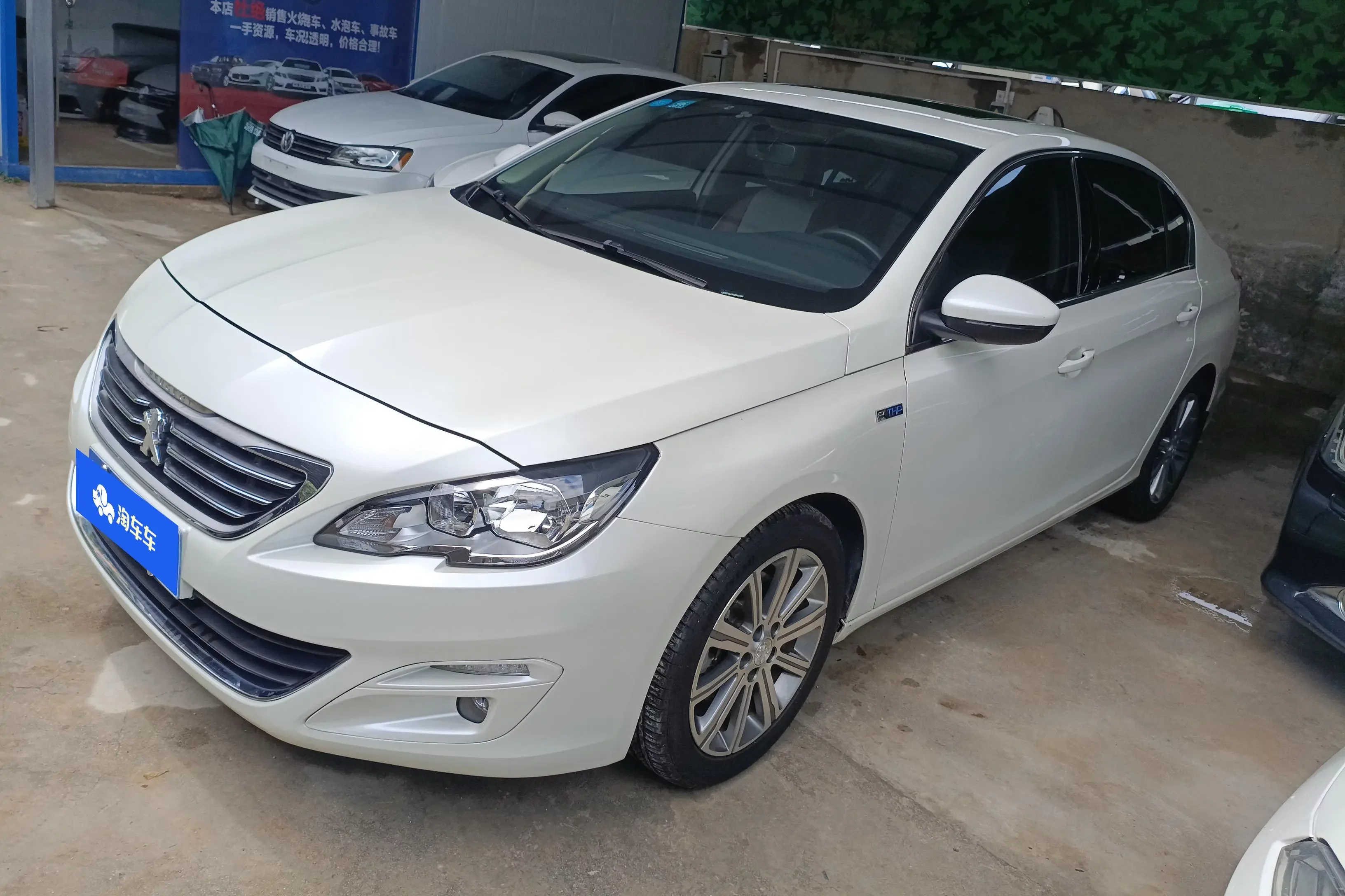 Peugeot 408