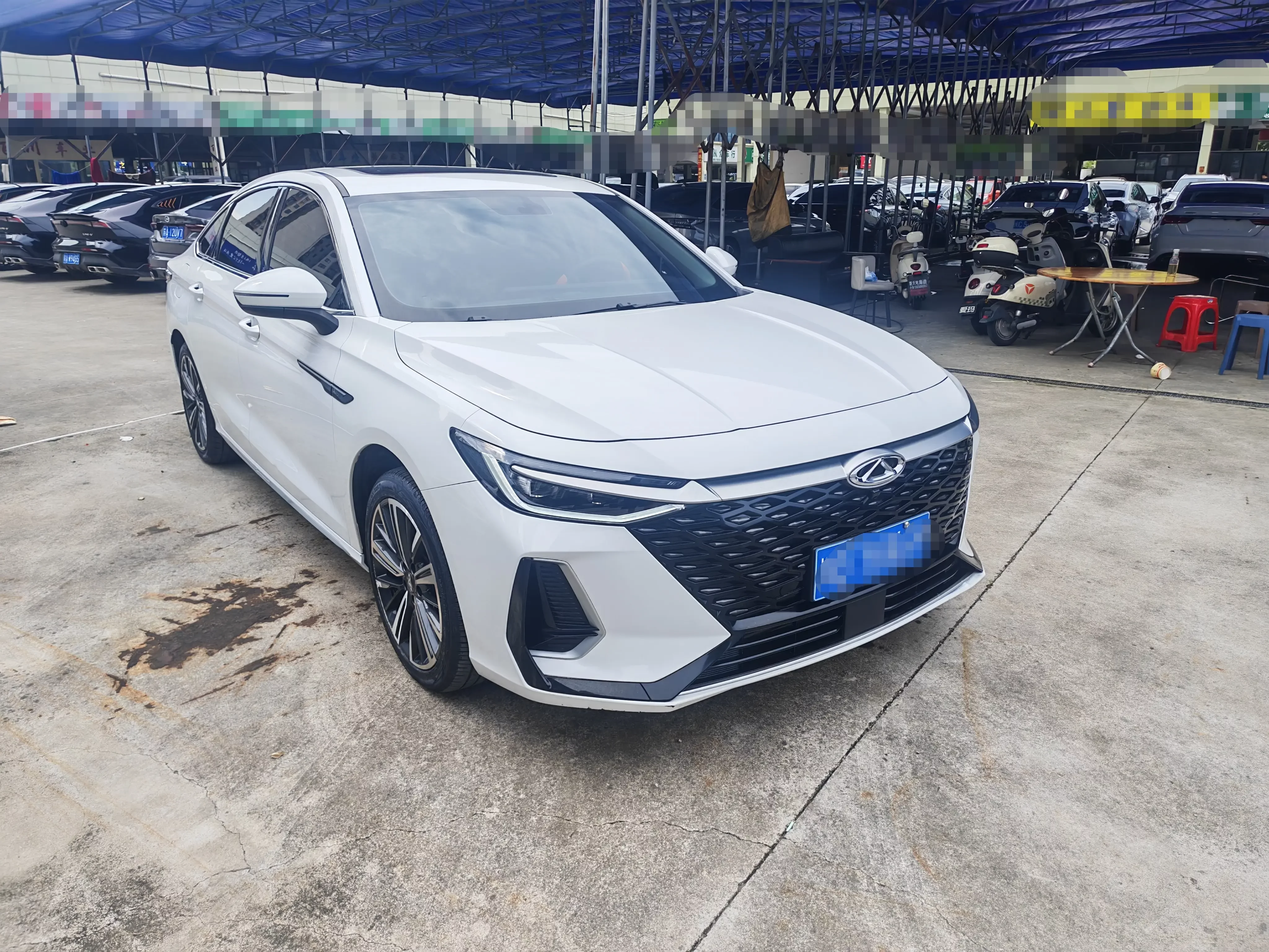 Chery Arrizo 8