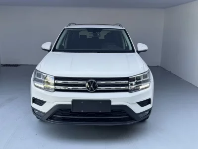 Volkswagen Tharu