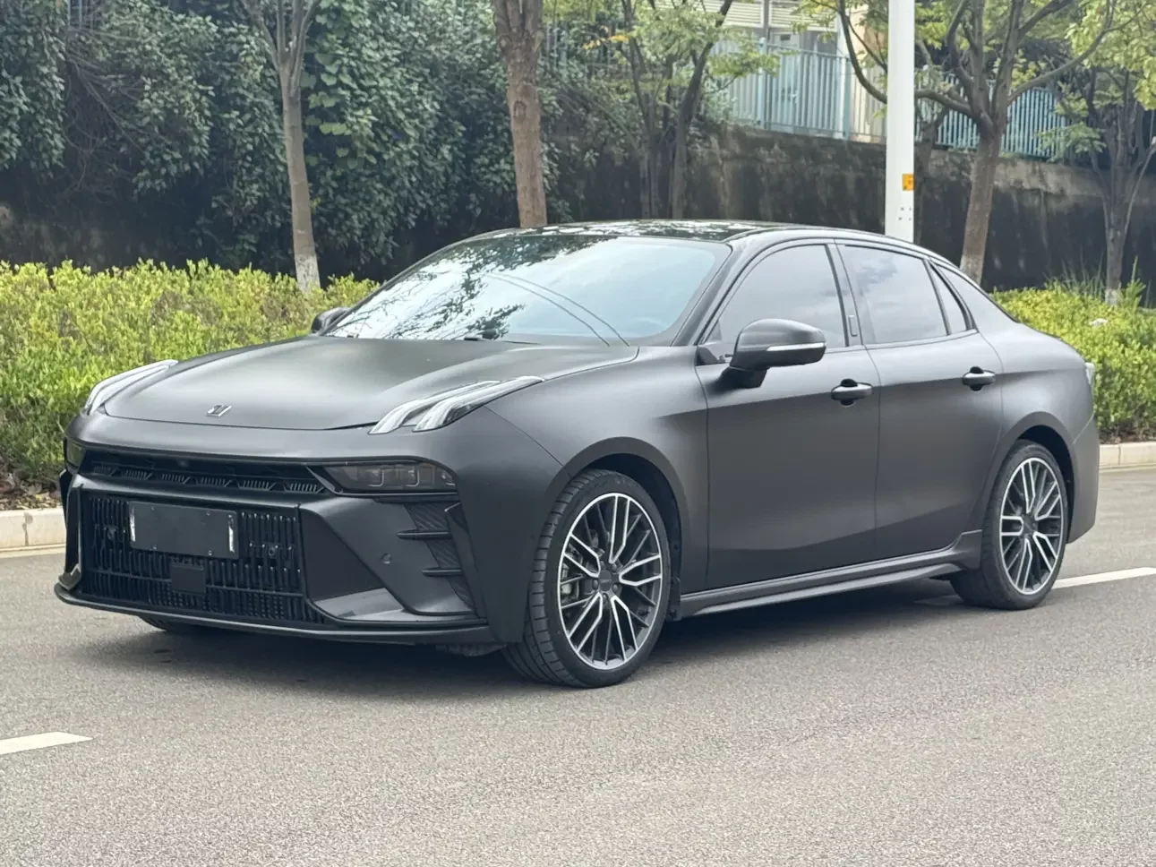 Lynk & Co 03