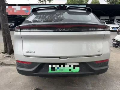 Dongfeng Fengshen L7 PHEV