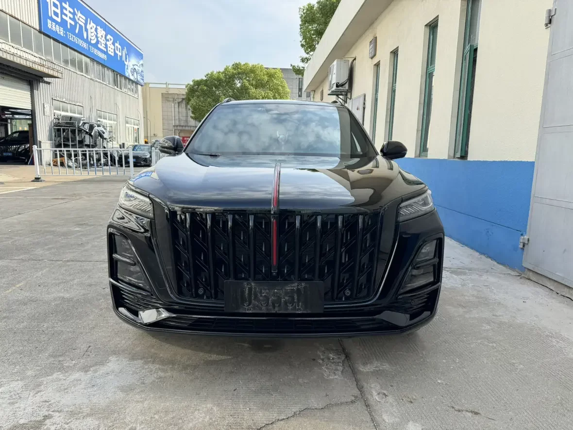 Hongqi HS5
