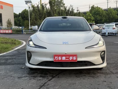 IM Motors Zhiji L6