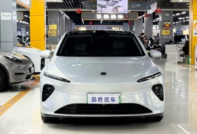 NIO ET7