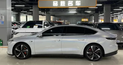 NIO ET7