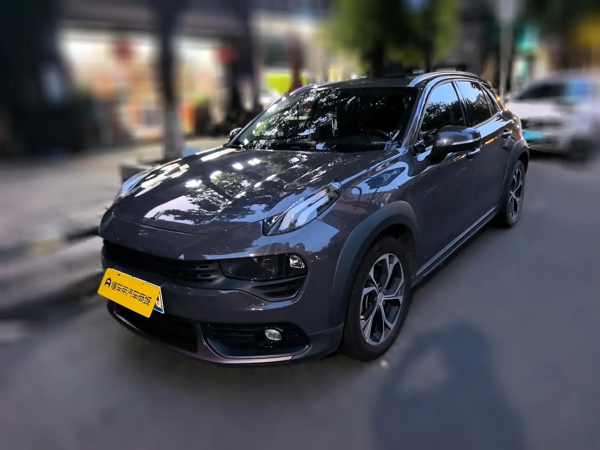 Lynk & Co 02