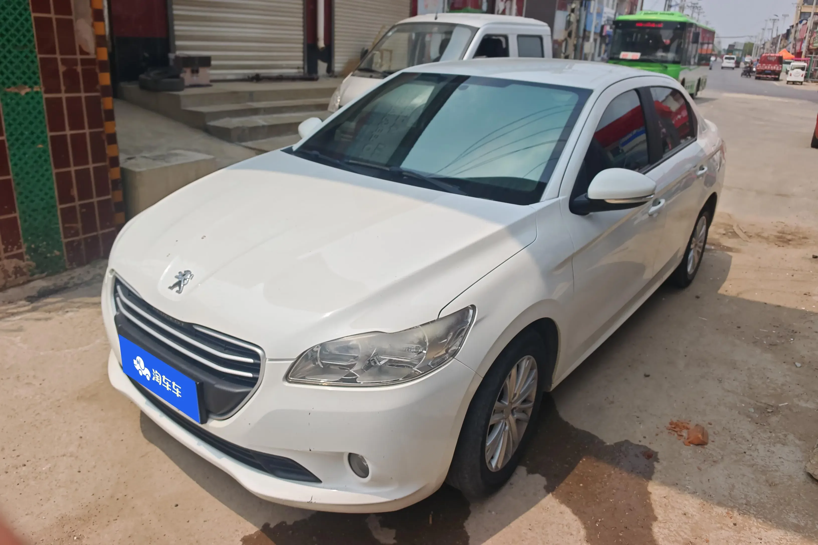 Peugeot 301