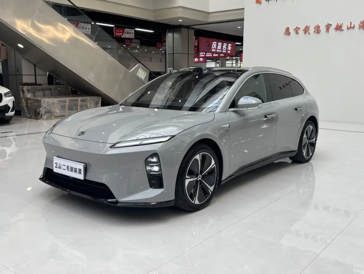 NIO ET5T