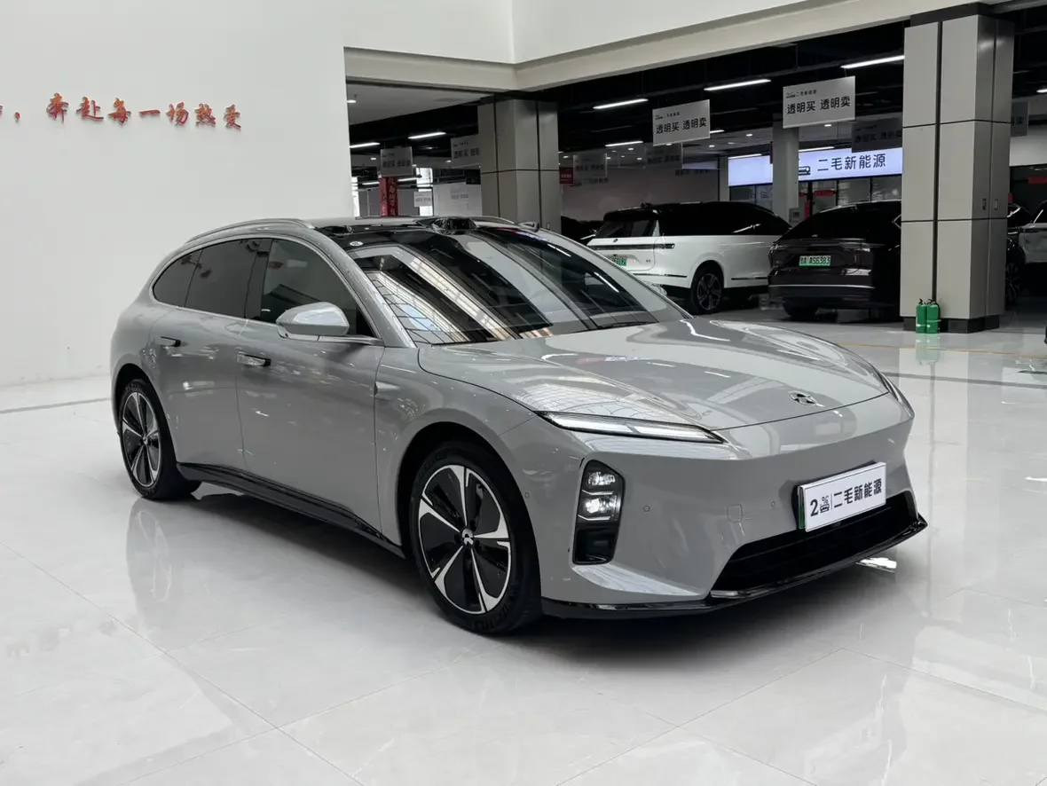 NIO ET5T
