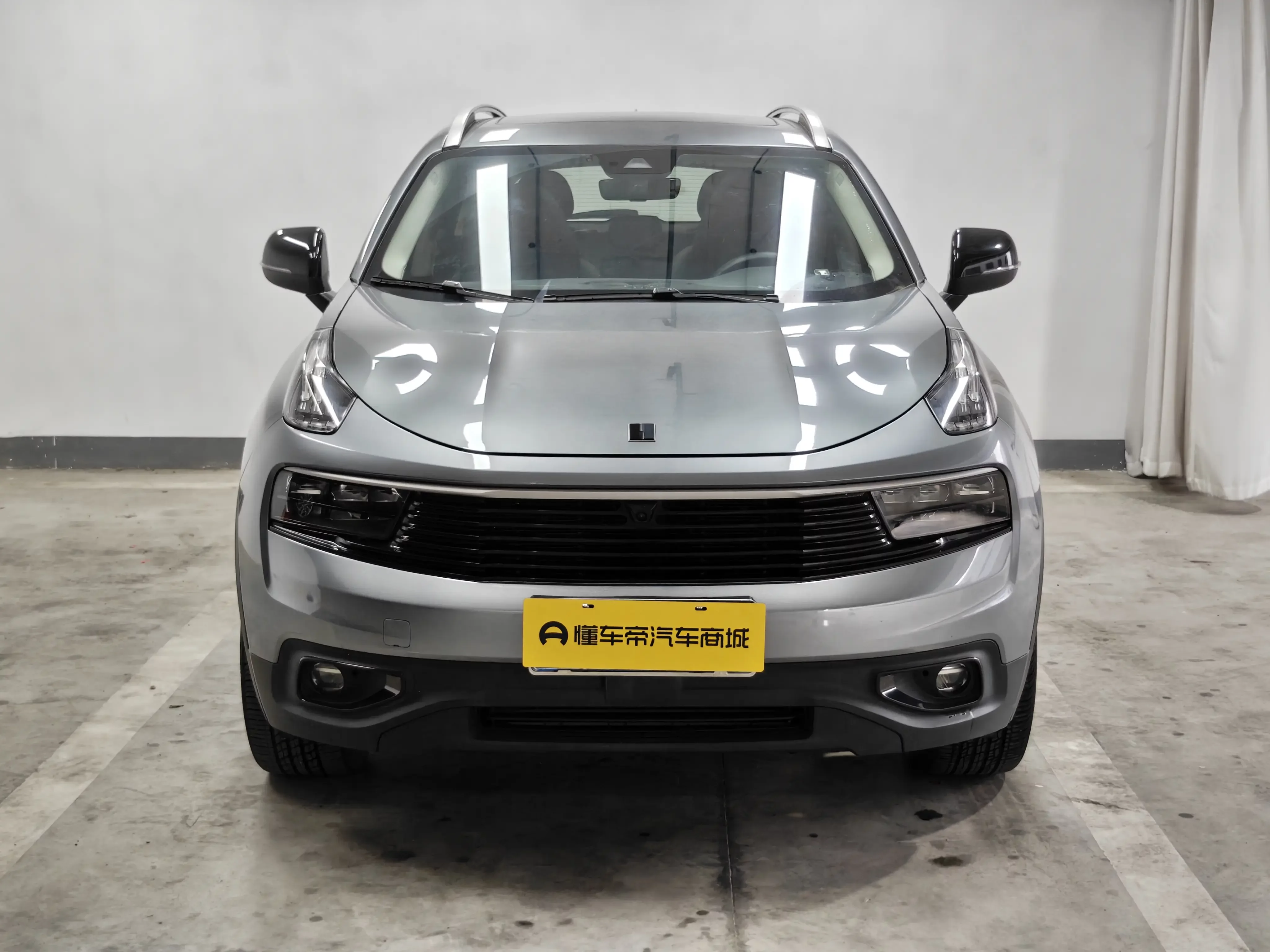 Lynk & Co 01
