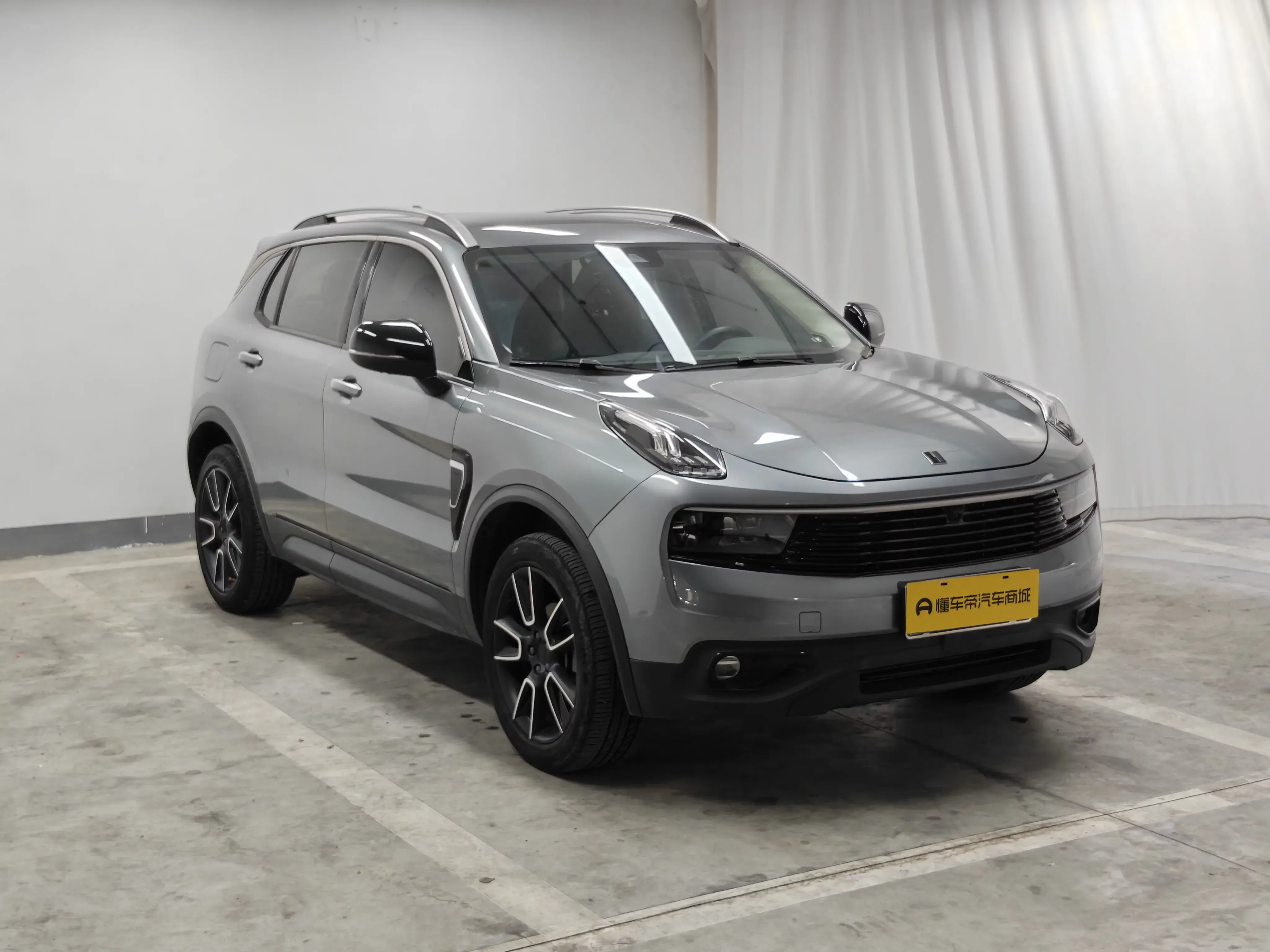 Lynk & Co 01