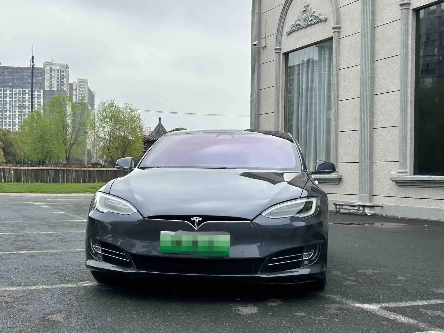 Tesla Model S