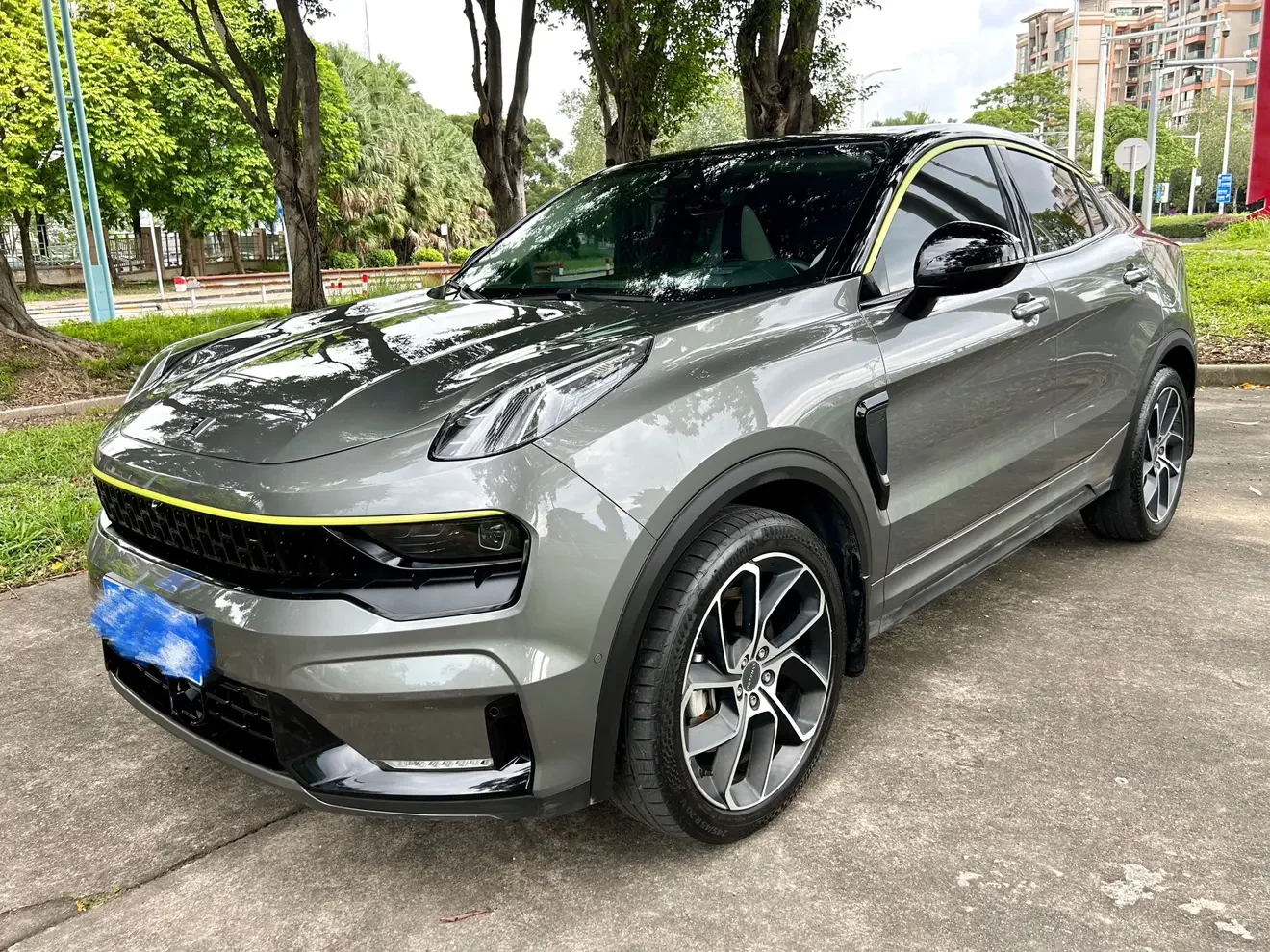 Lynk & Co 05