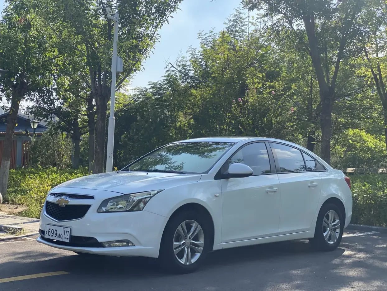 Chevrolet Monza (Cruze)