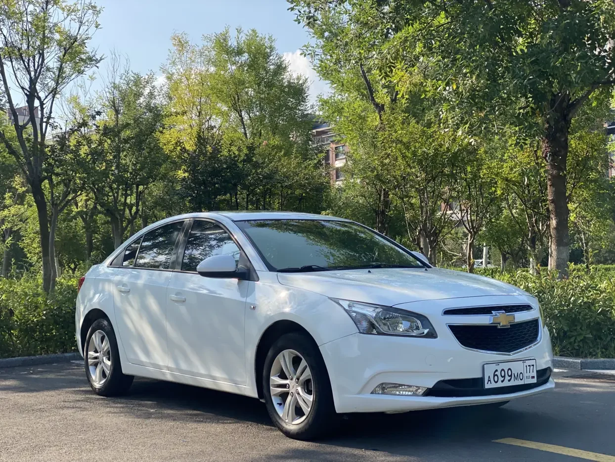 Chevrolet Monza (Cruze)