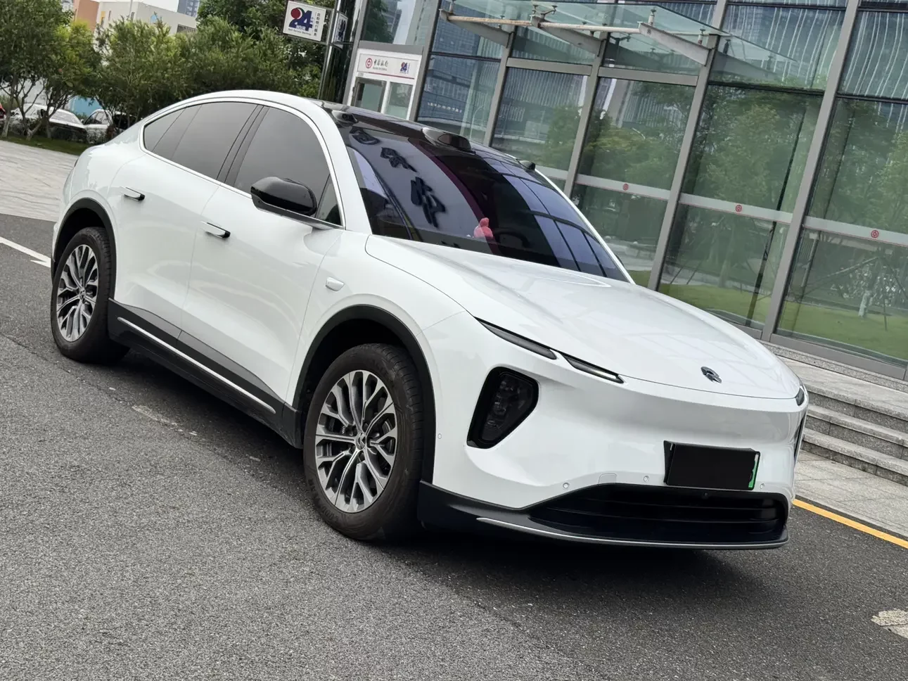 NIO EC6