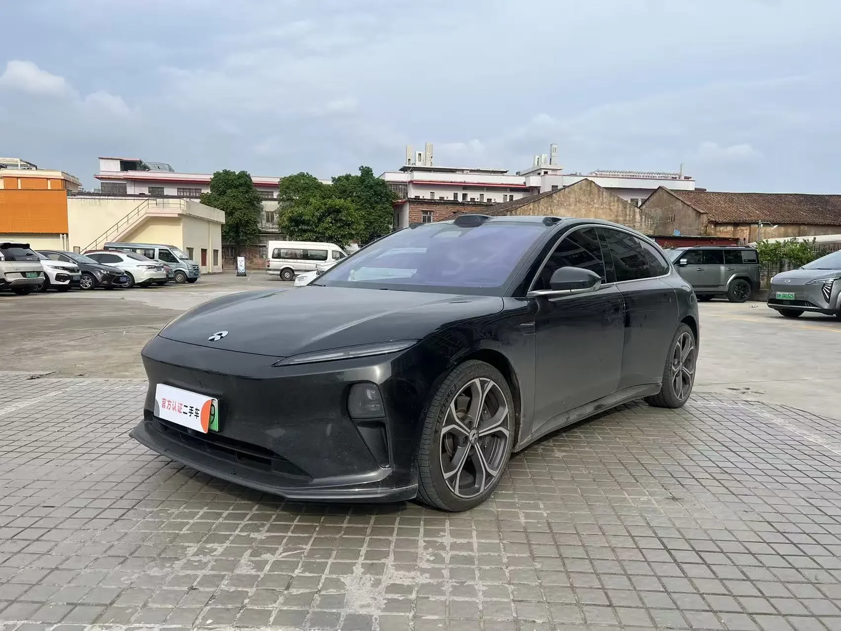 NIO ET5T