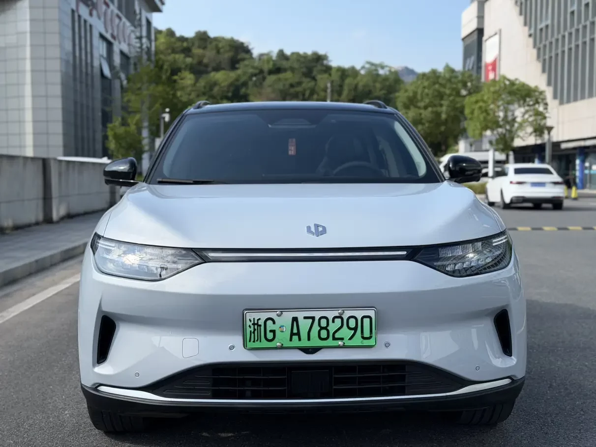 Leapmotor Zero running C11