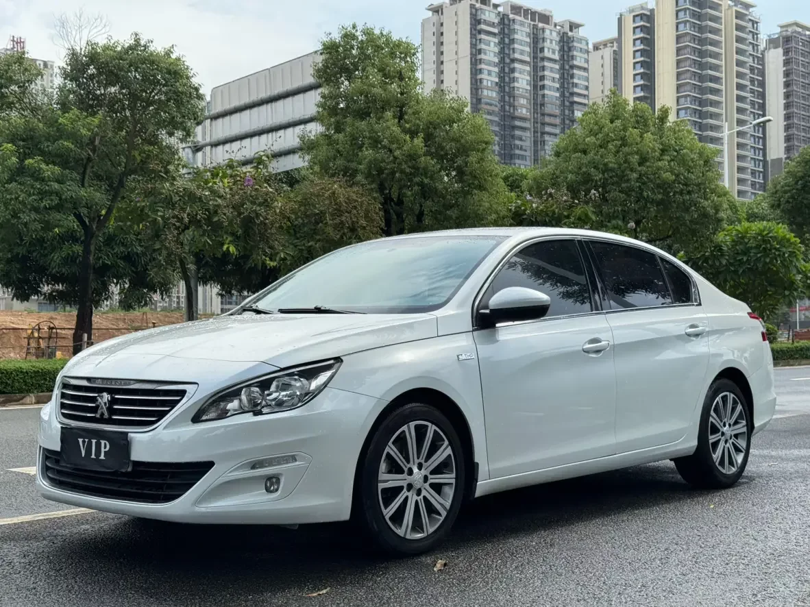 Peugeot 408