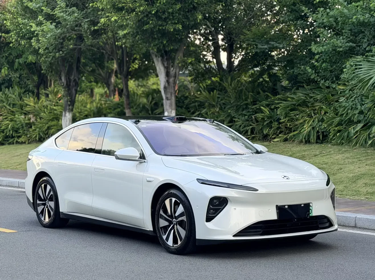 NIO ET7