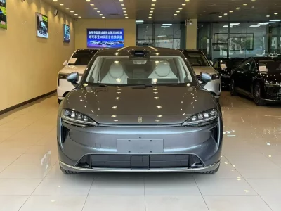 Luxeed Zhijie R7