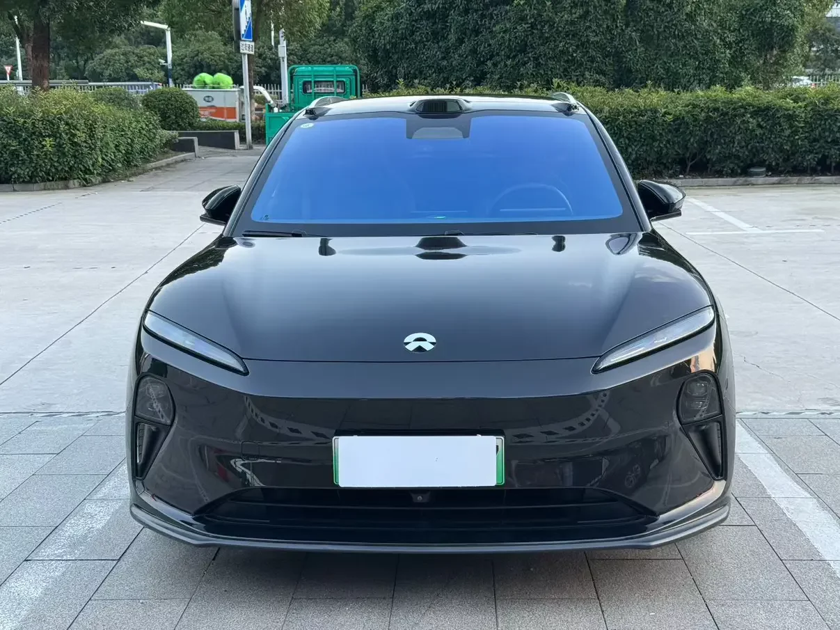 NIO ET5T