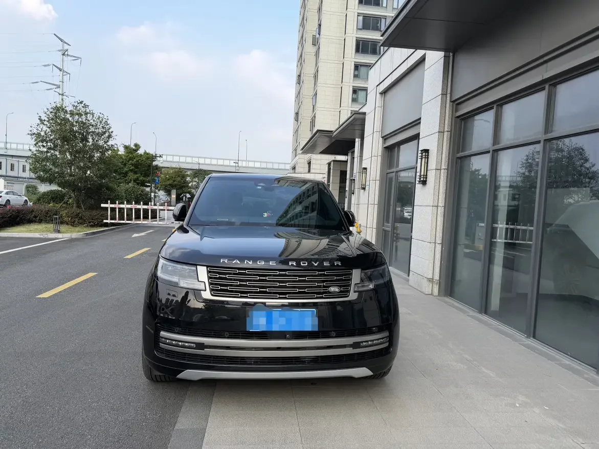 Land Rover range rover