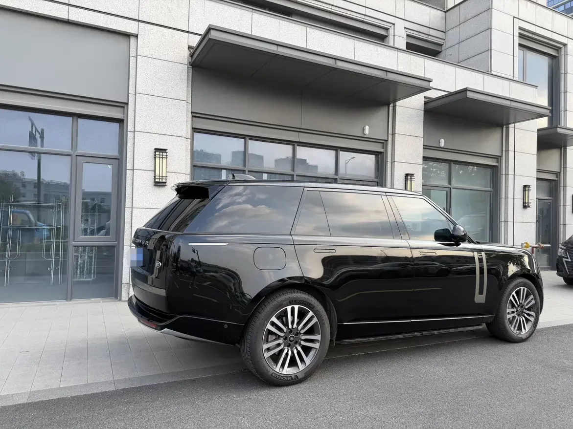 Land Rover range rover
