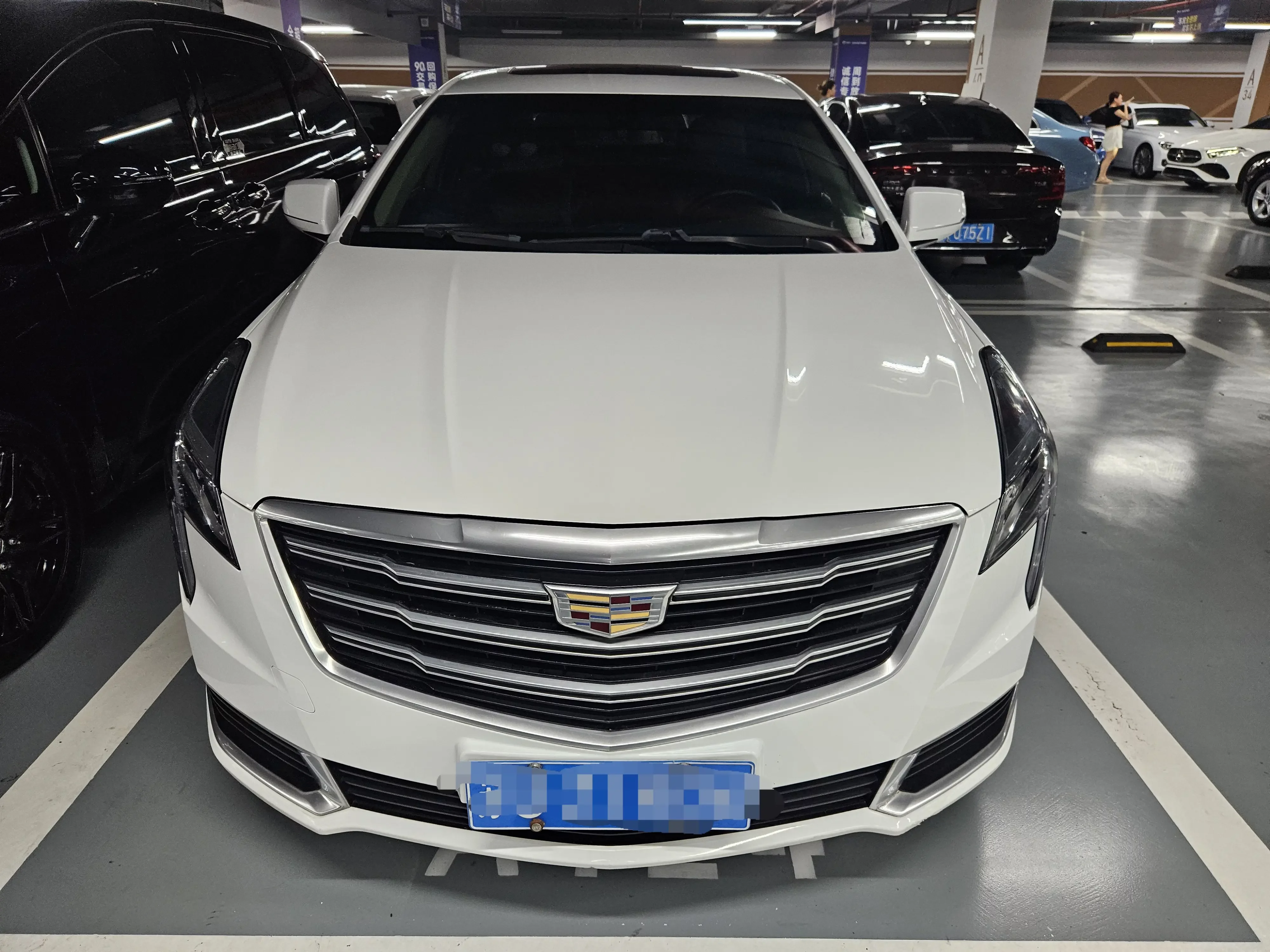 Cadillac XTS