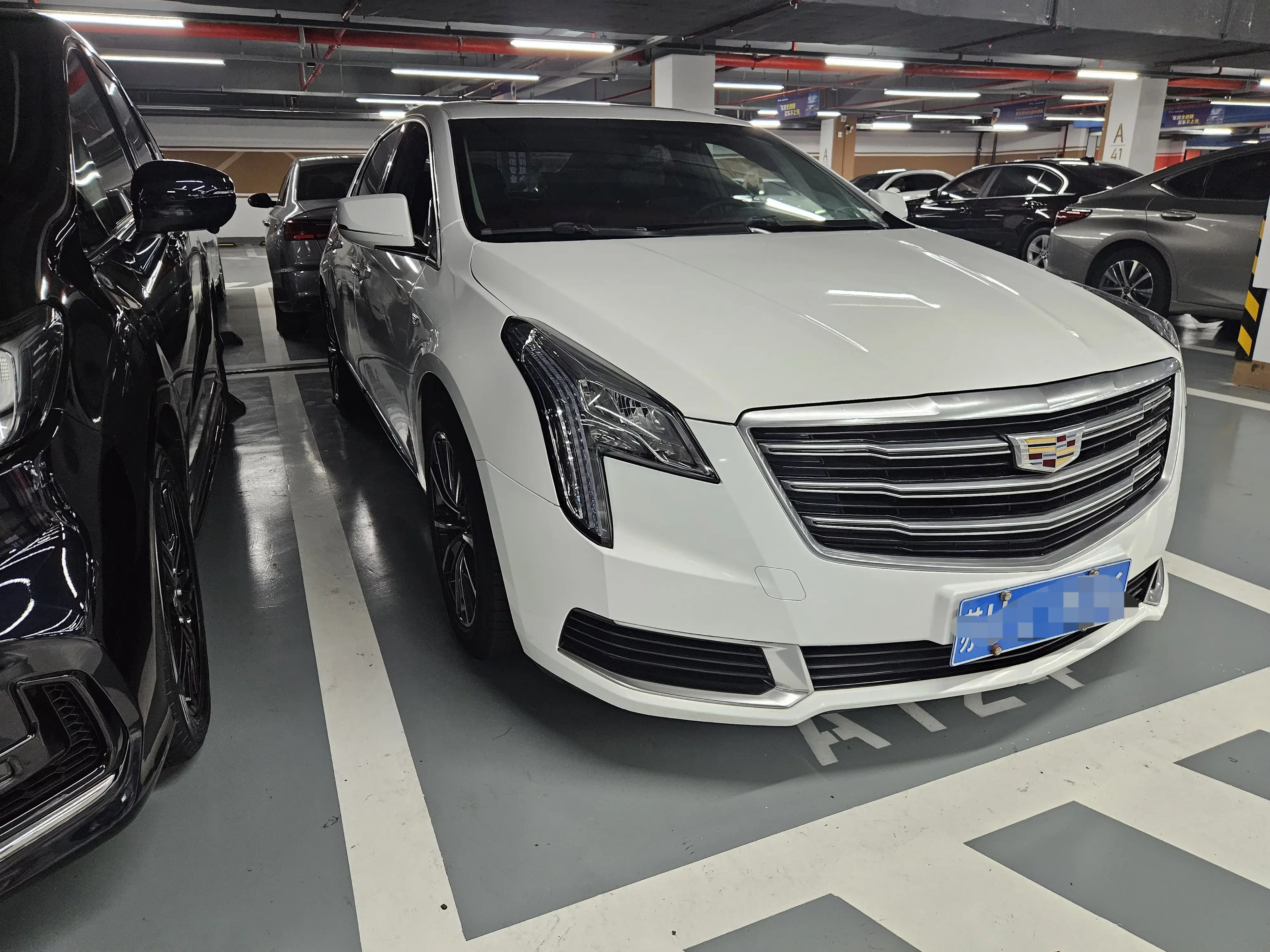Cadillac XTS