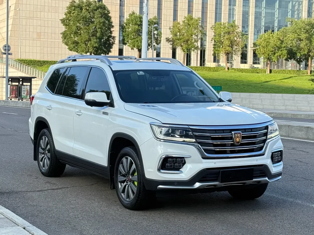Roewe RX8