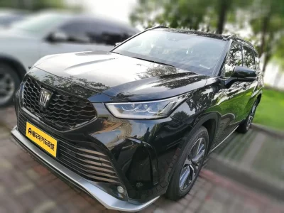 Toyota Crown Kluger