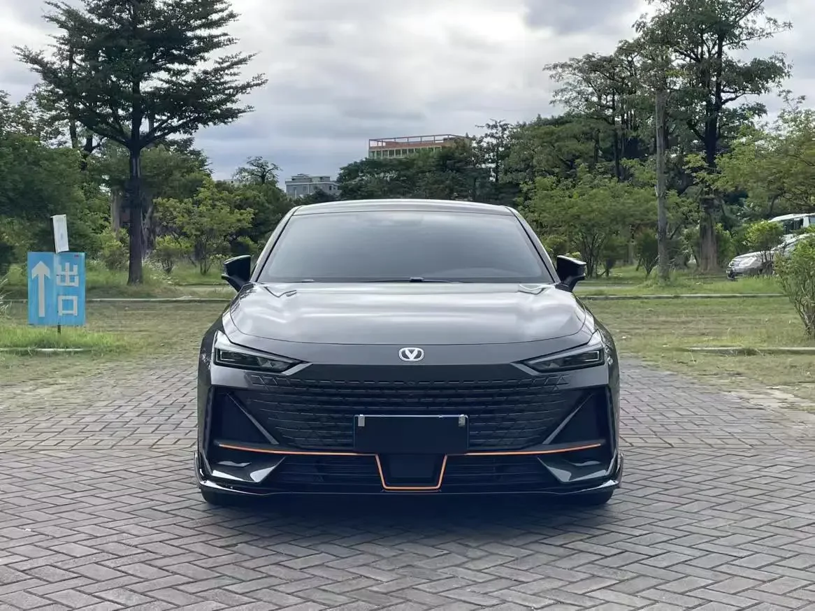 Changan UNI-V
