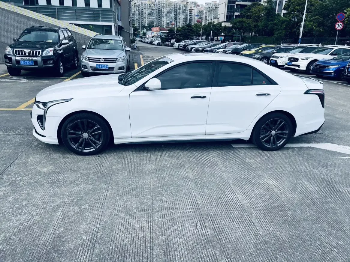 Cadillac CT4