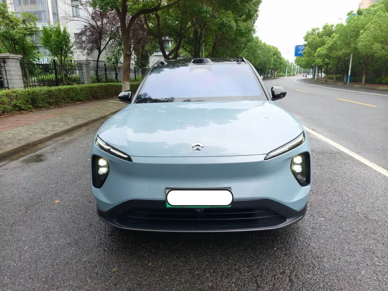 NIO ES6