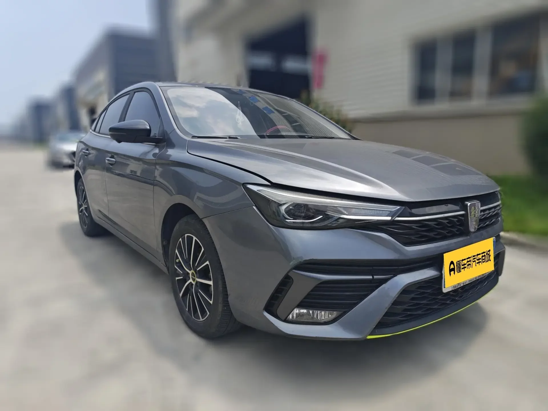 Roewe i5