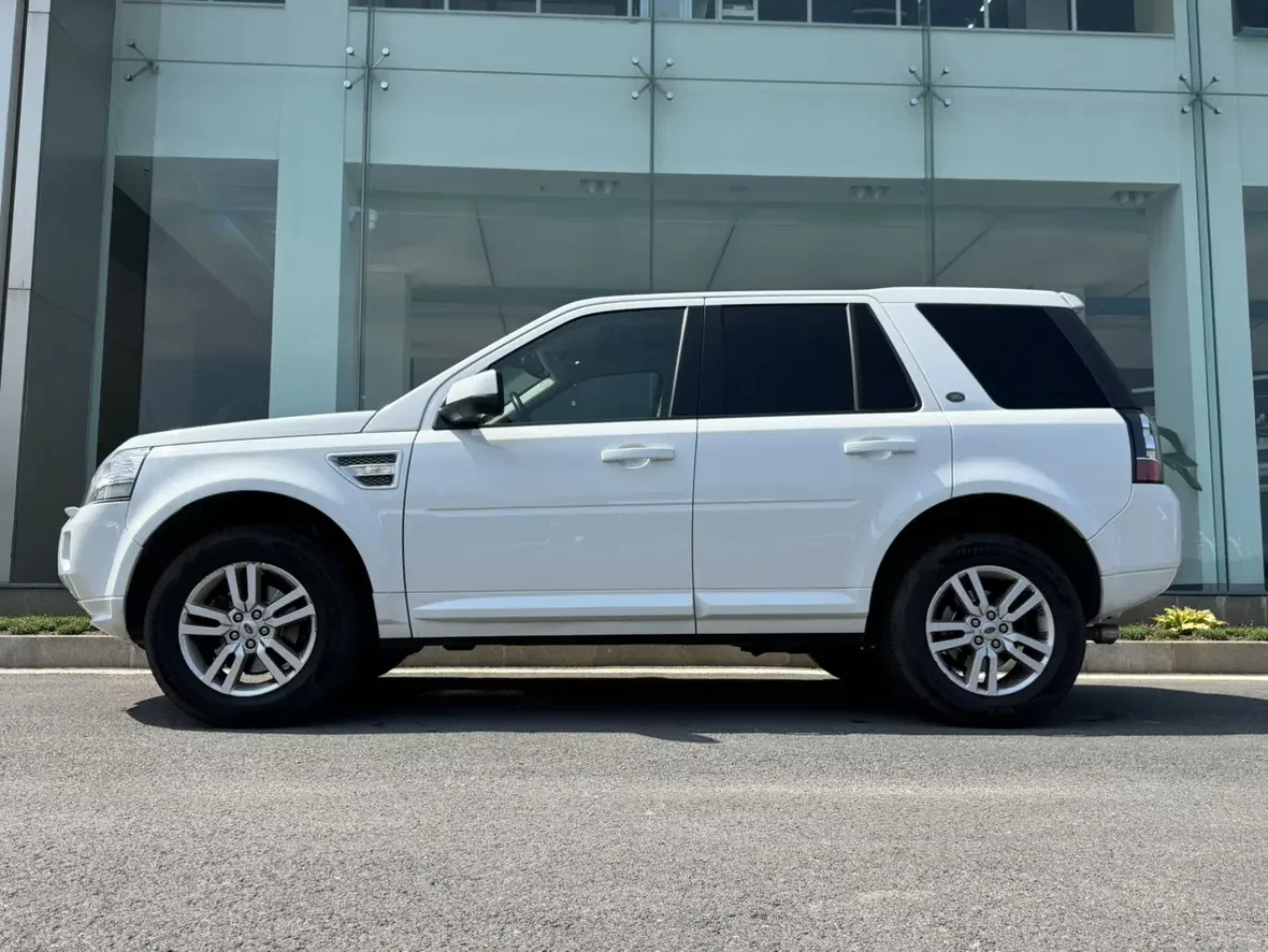 Land Rover Freelander 2