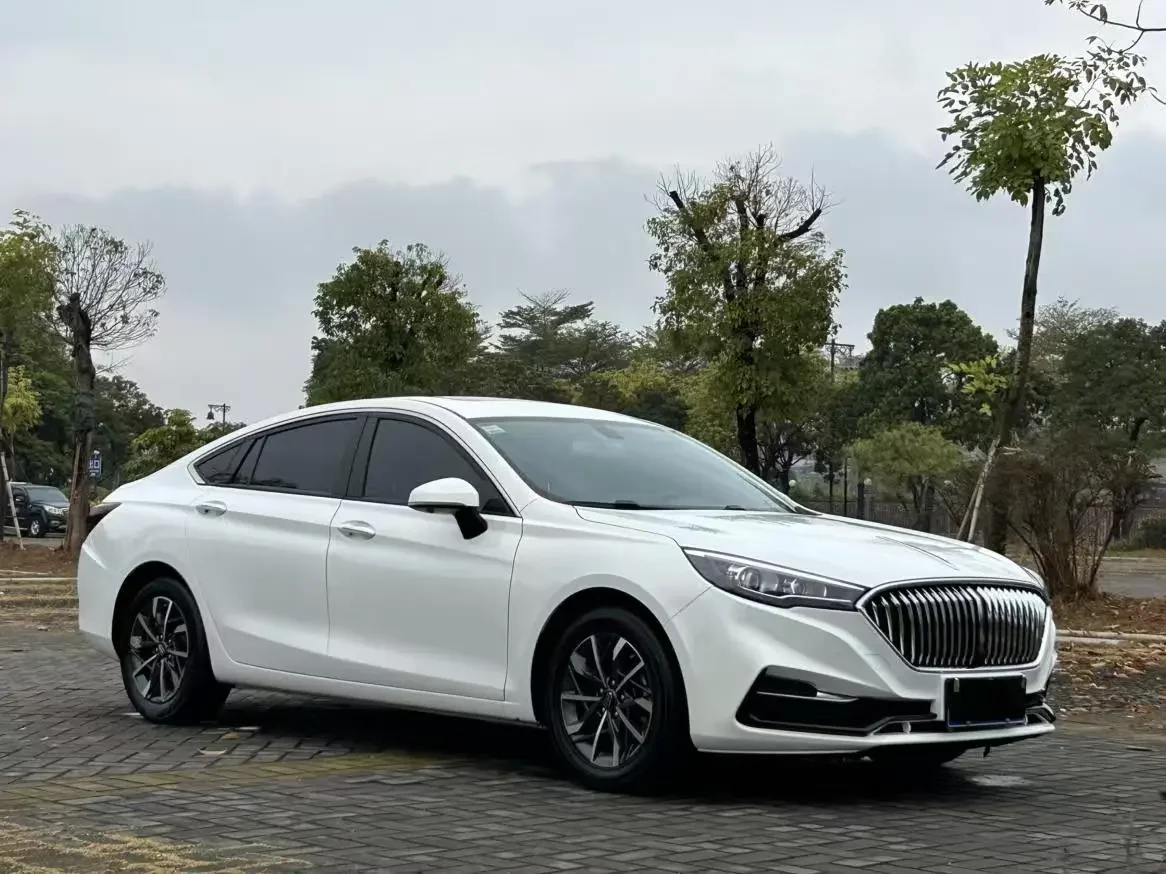 Hongqi H5 classic