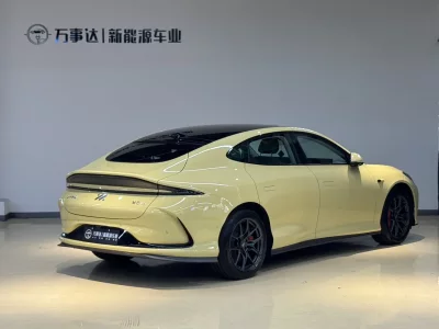 IM Motors Zhiji L6