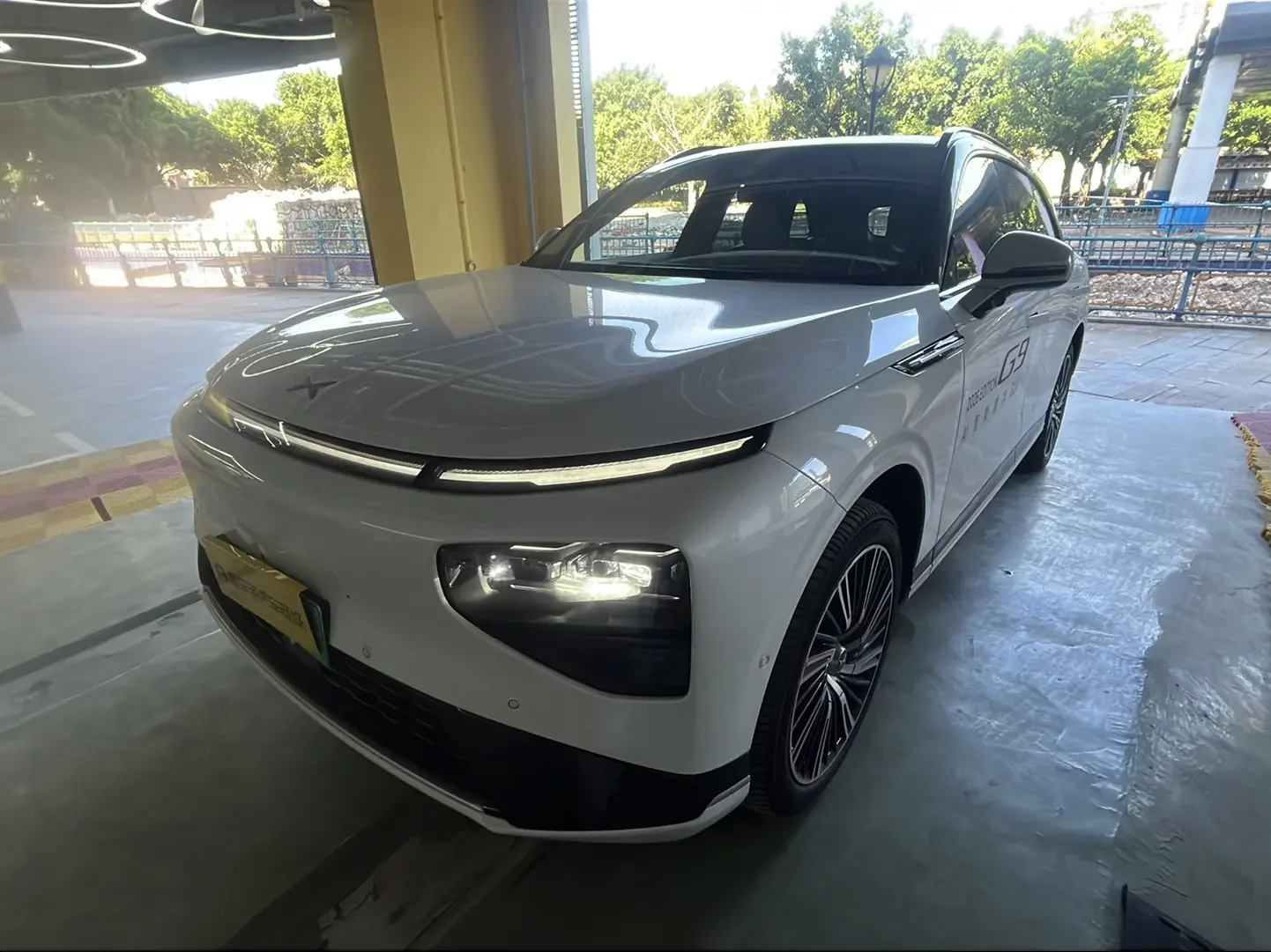 Xpeng G9