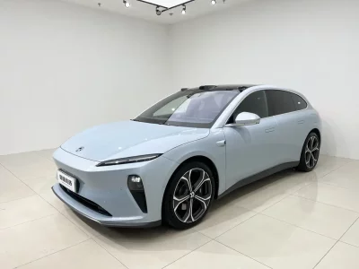 NIO ET5T