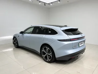 NIO ET5T