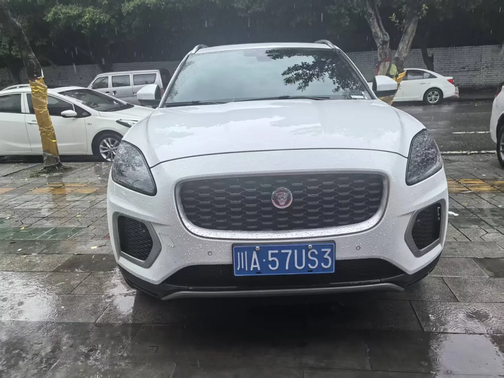 Jaguar E-PACE